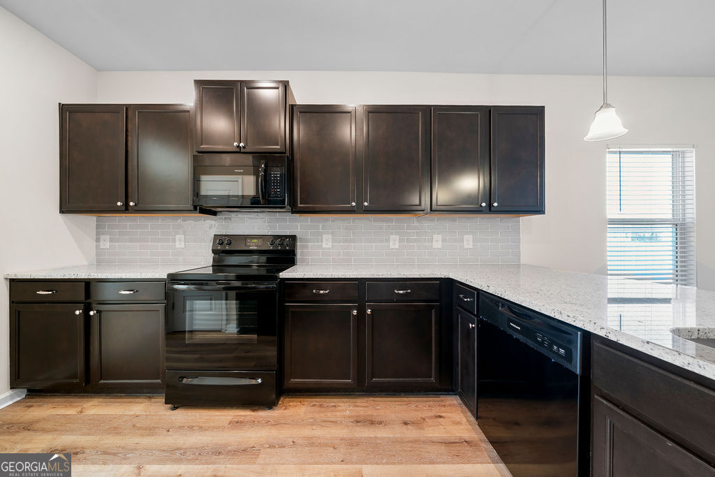 15 Sleepy Oaks Trail NE Rome GA 30165