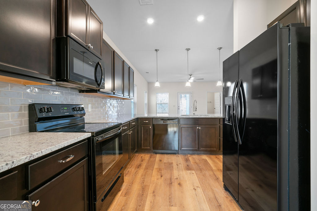 15 Sleepy Oaks Trail NE Rome GA 30165