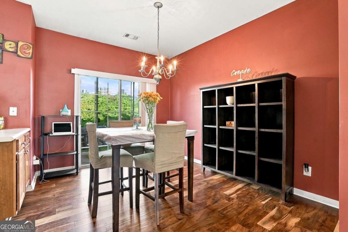 1041 Prestwyck Court Alpharetta GA 30004
