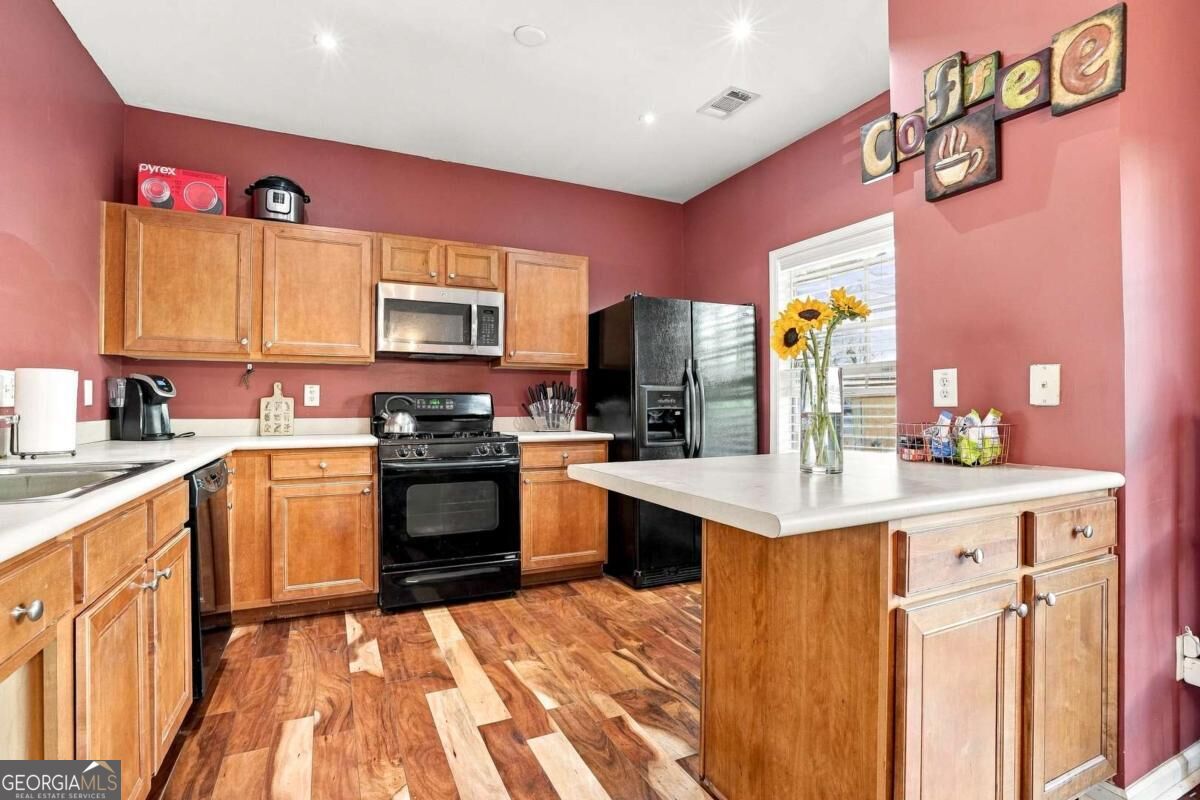 1041 Prestwyck Court Alpharetta GA 30004