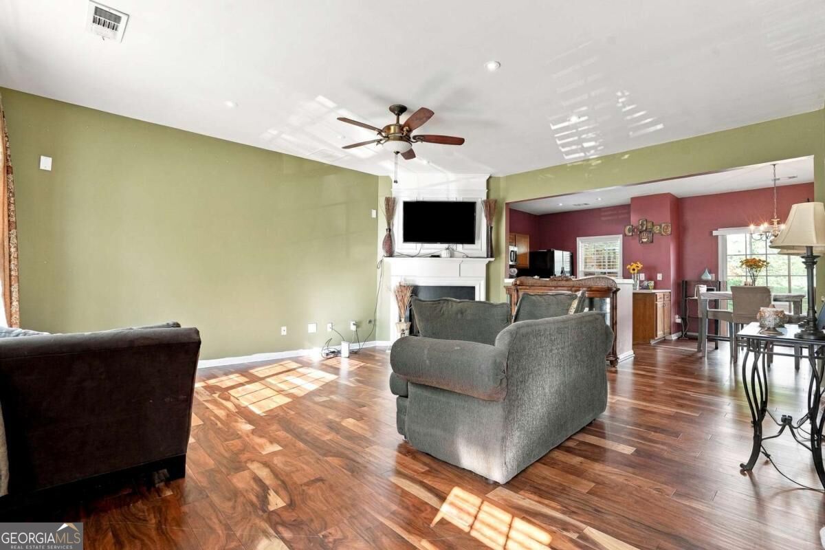1041 Prestwyck Court Alpharetta GA 30004