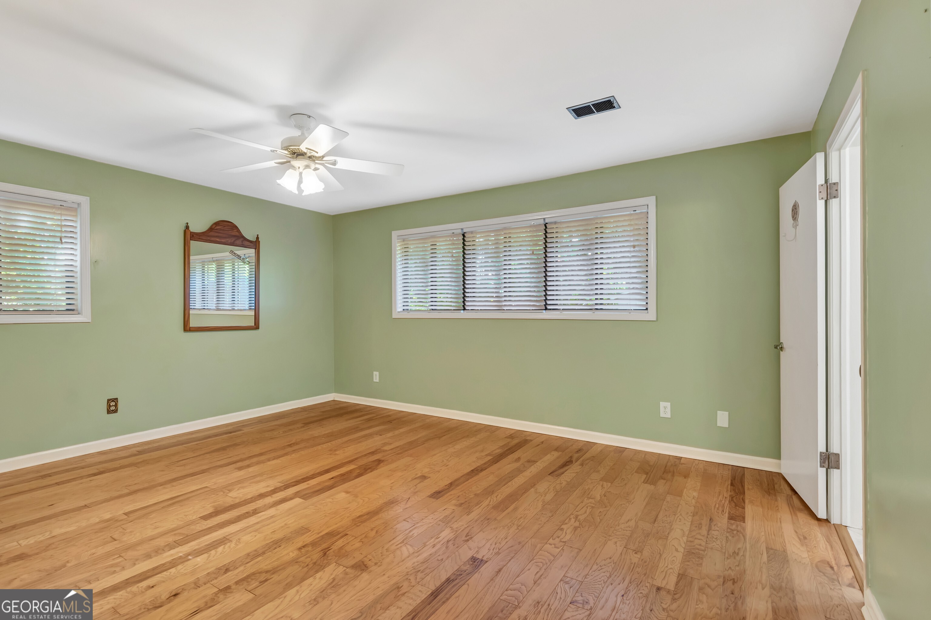 115 Hickory Place Fayetteville GA 30214