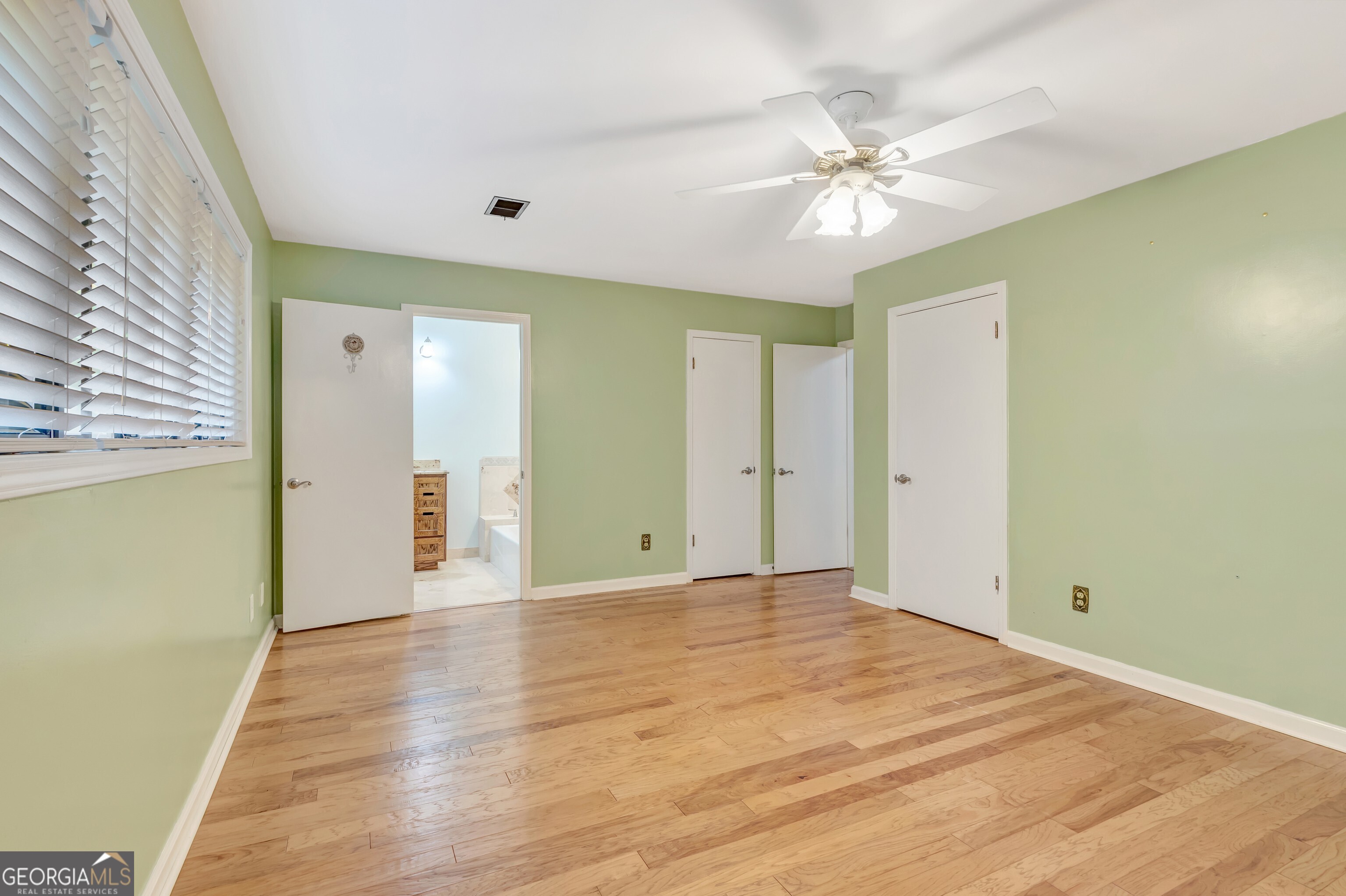 115 Hickory Place Fayetteville GA 30214