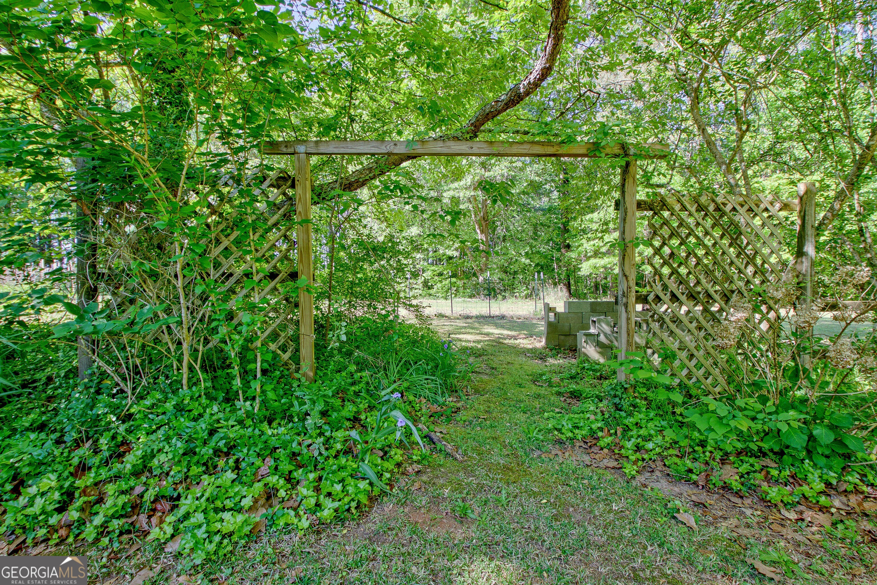 115 Hickory Place Fayetteville GA 30214