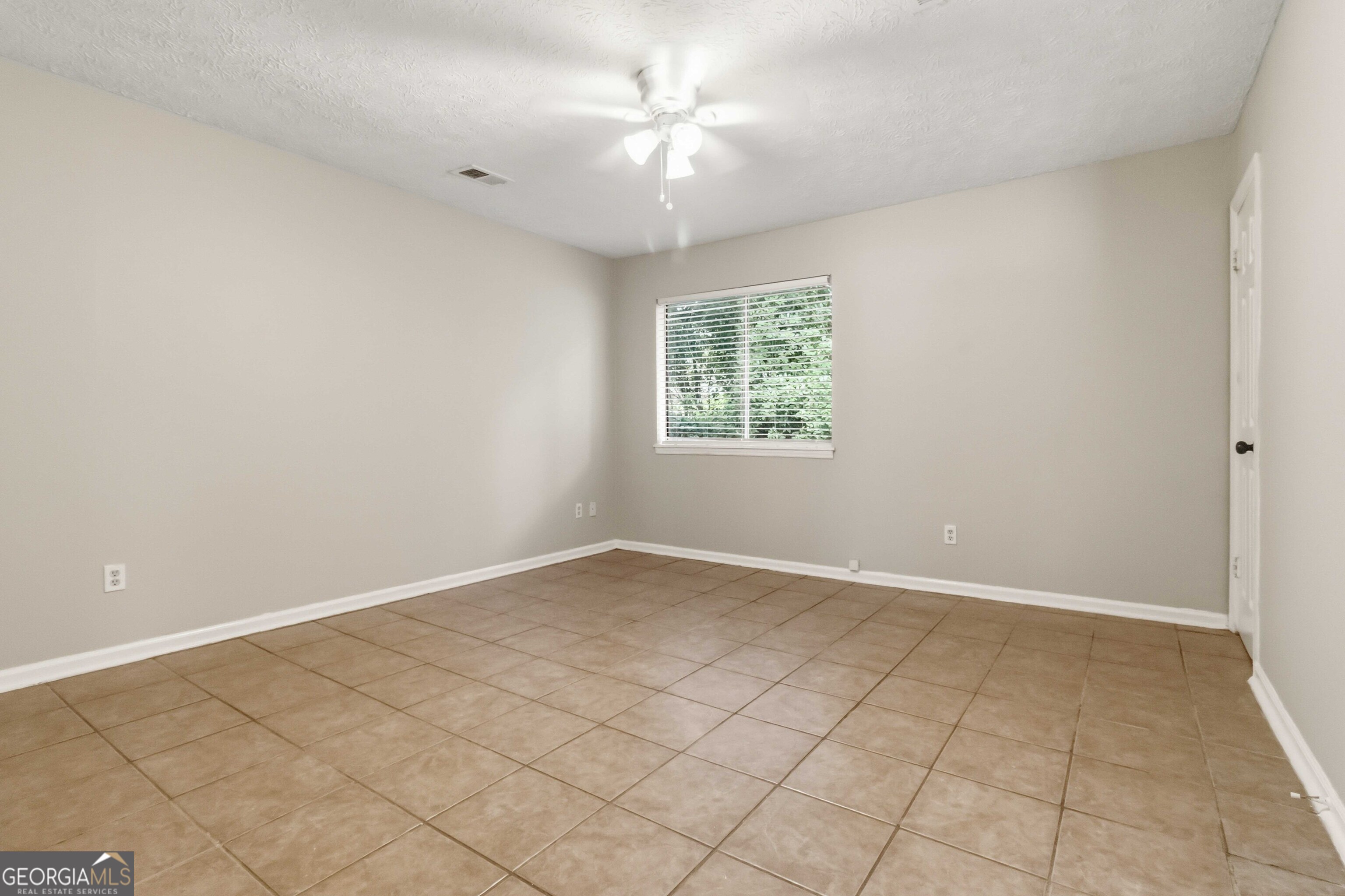 8227 Englewood Trail Riverdale GA 30274