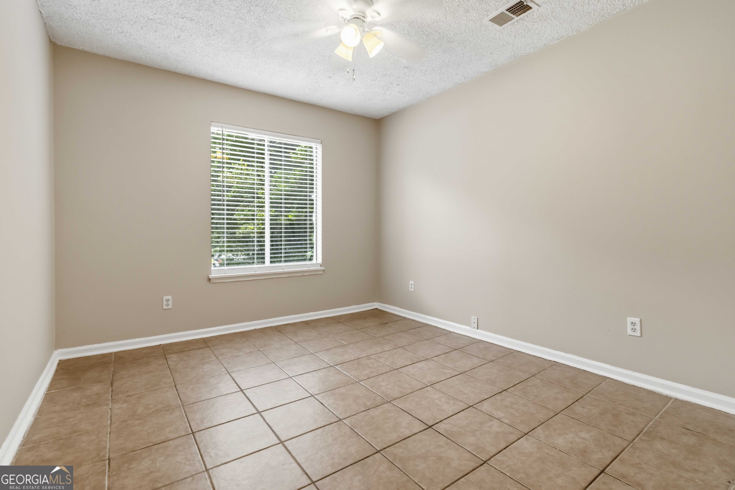 8227 Englewood Trail Riverdale GA 30274