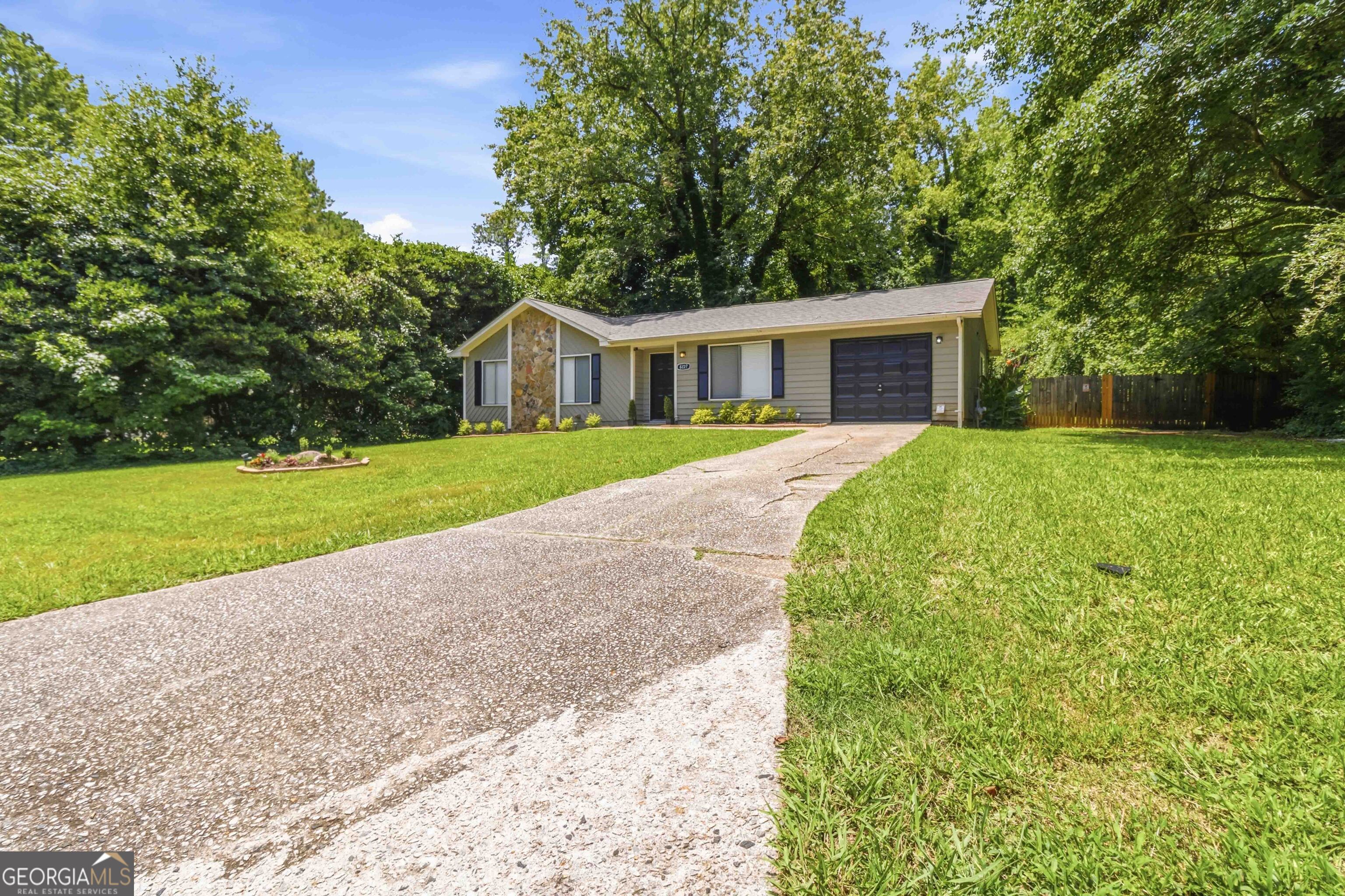 8227 Englewood Trail Riverdale GA 30274