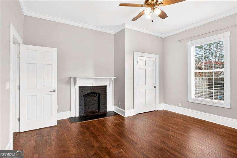 1033 White Oak Avenue SW Atlanta GA 30310