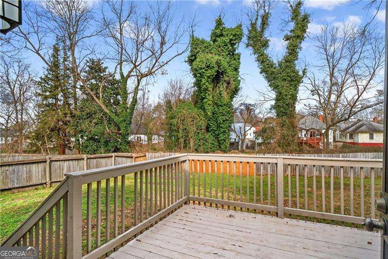 1033 White Oak Avenue SW Atlanta GA 30310