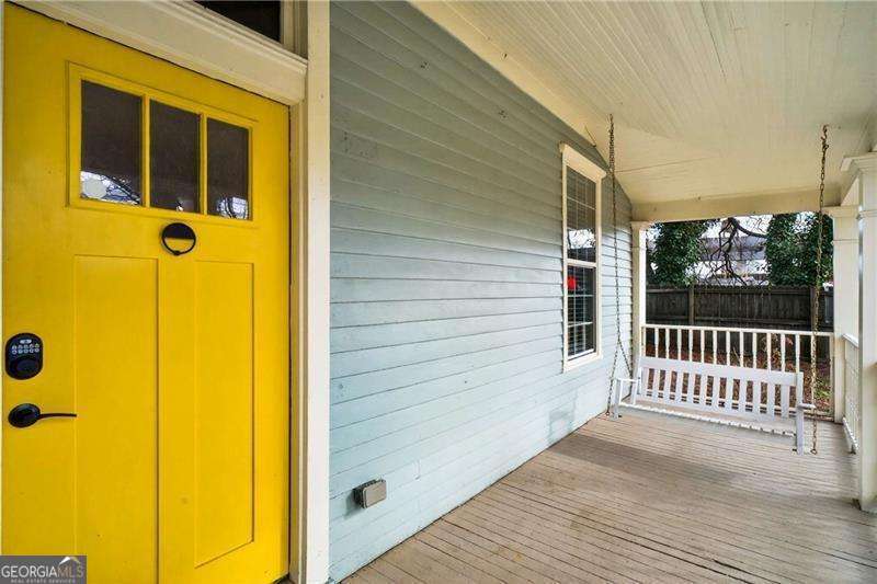 1033 White Oak Avenue SW Atlanta GA 30310