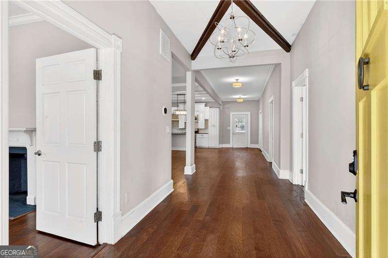 1033 White Oak Avenue SW Atlanta GA 30310