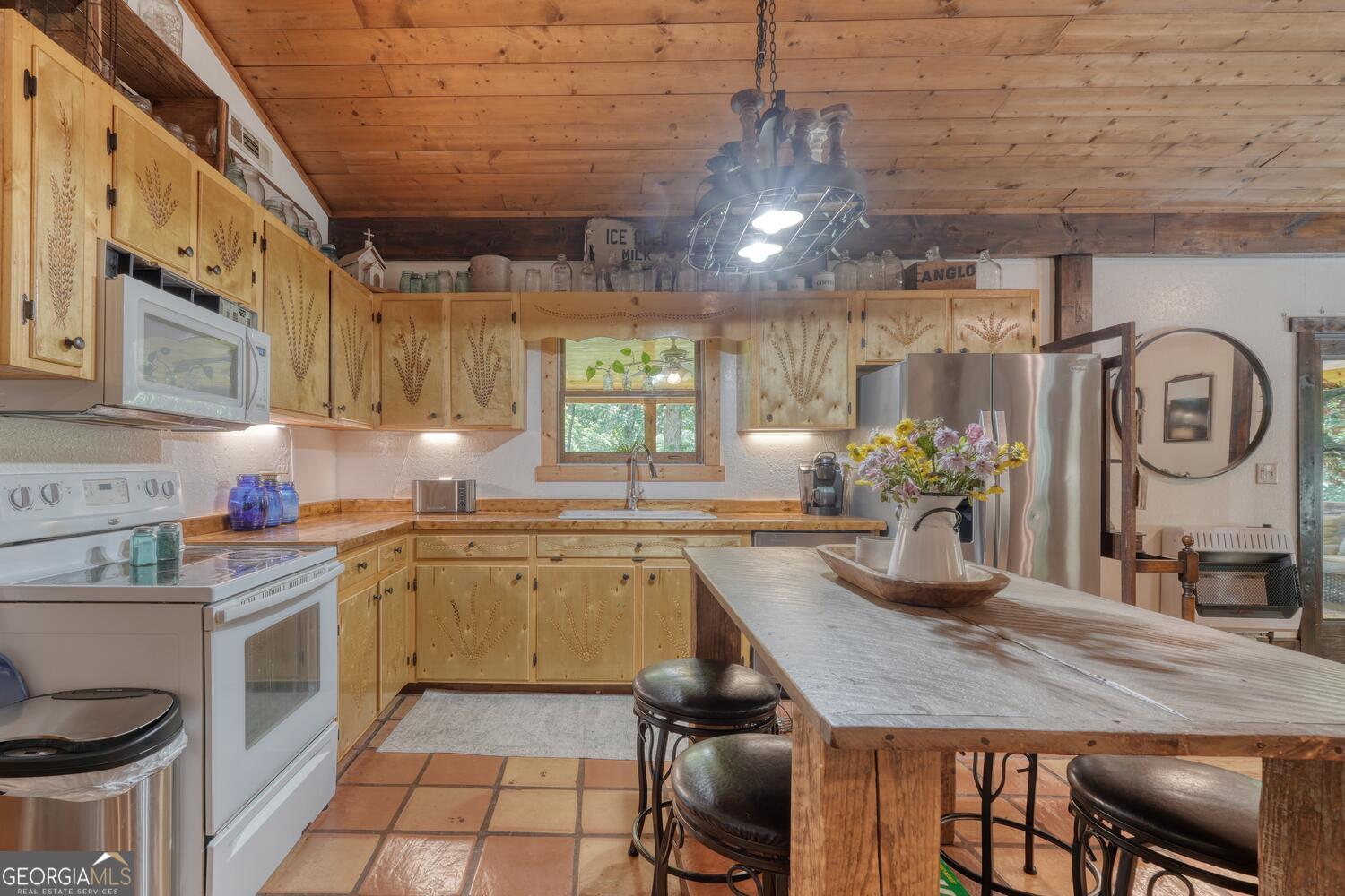 243 Chattahoochee Acres Drive Cleveland GA 30528