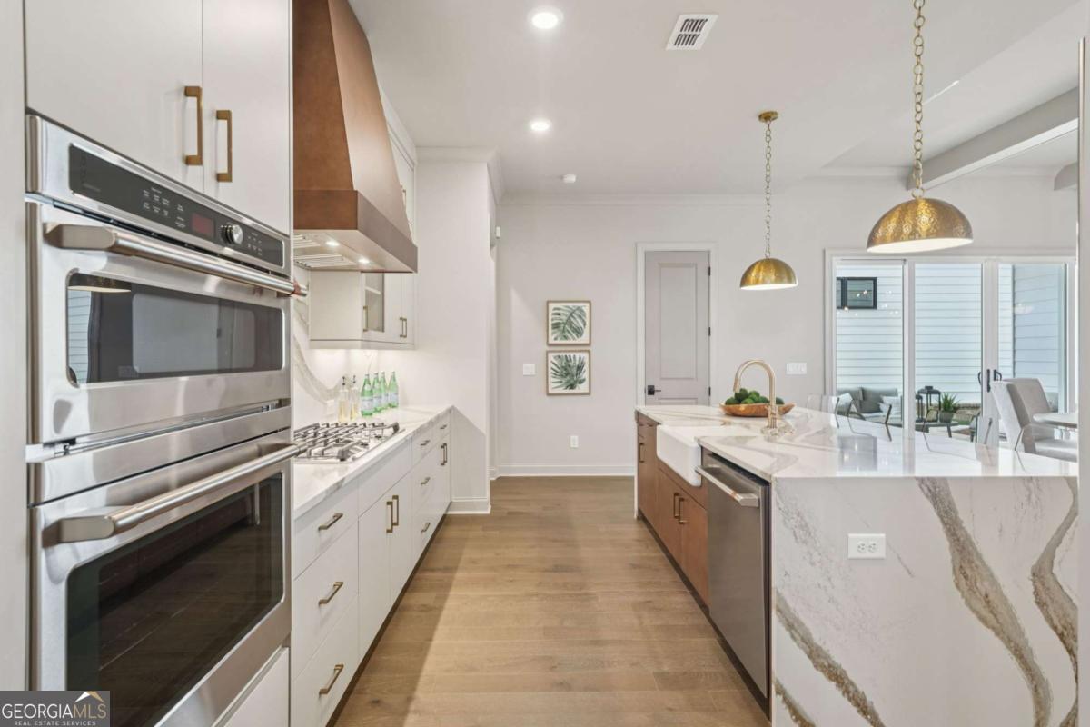1052 Eastman Court Hoschton GA 30548