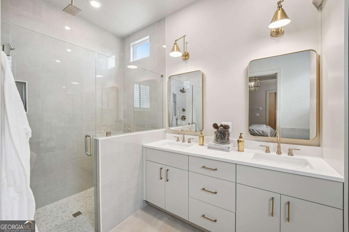 1052 Eastman Court Hoschton GA 30548