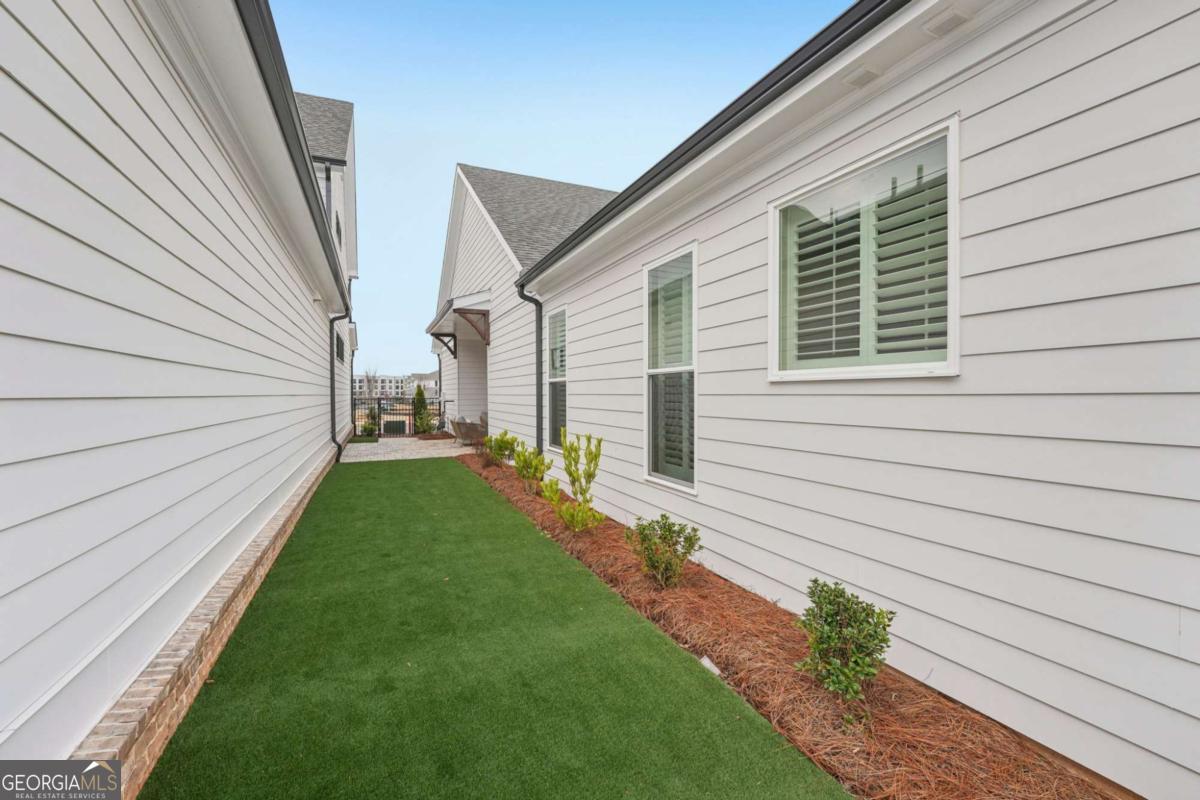 1052 Eastman Court Hoschton GA 30548
