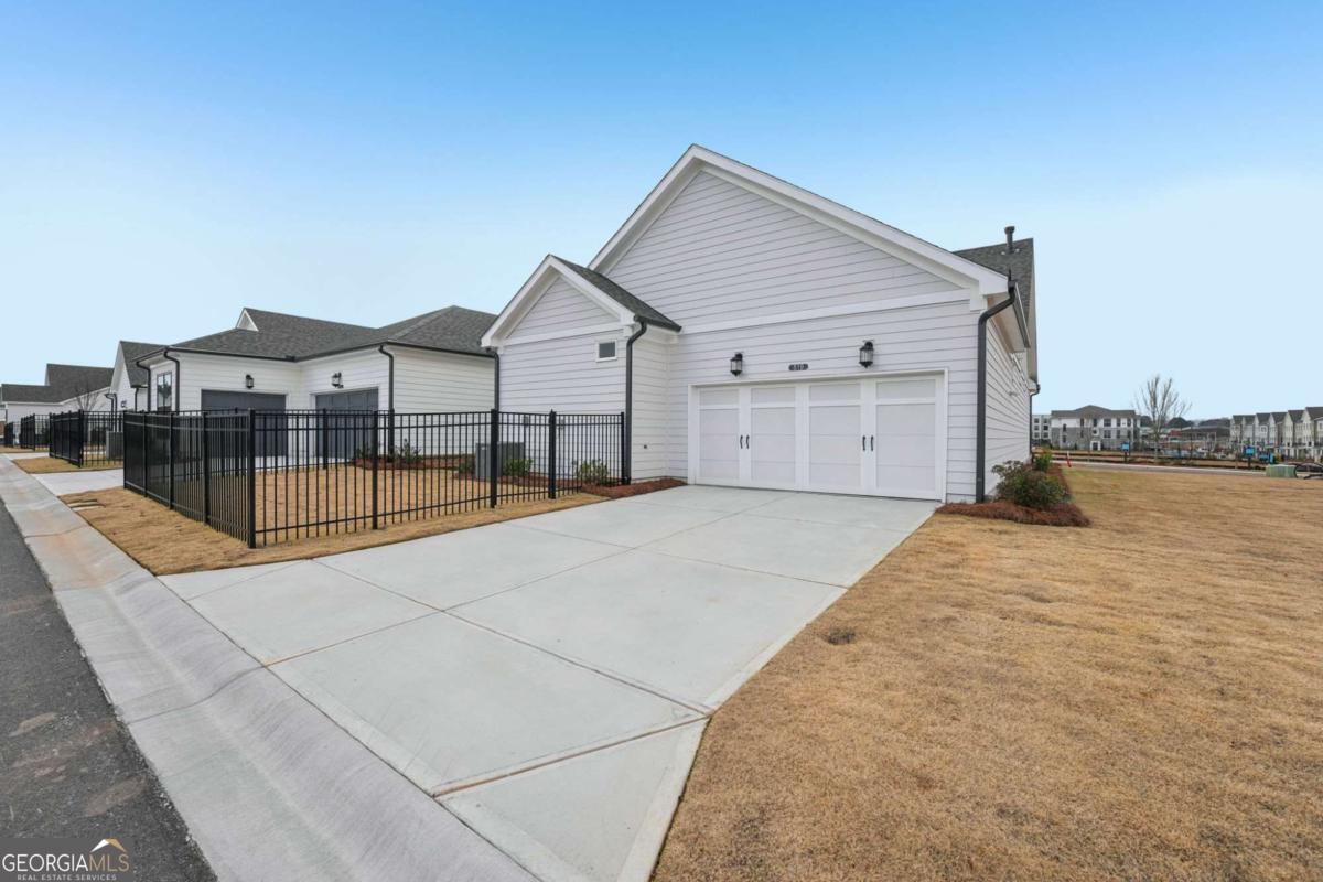 1052 Eastman Court Hoschton GA 30548