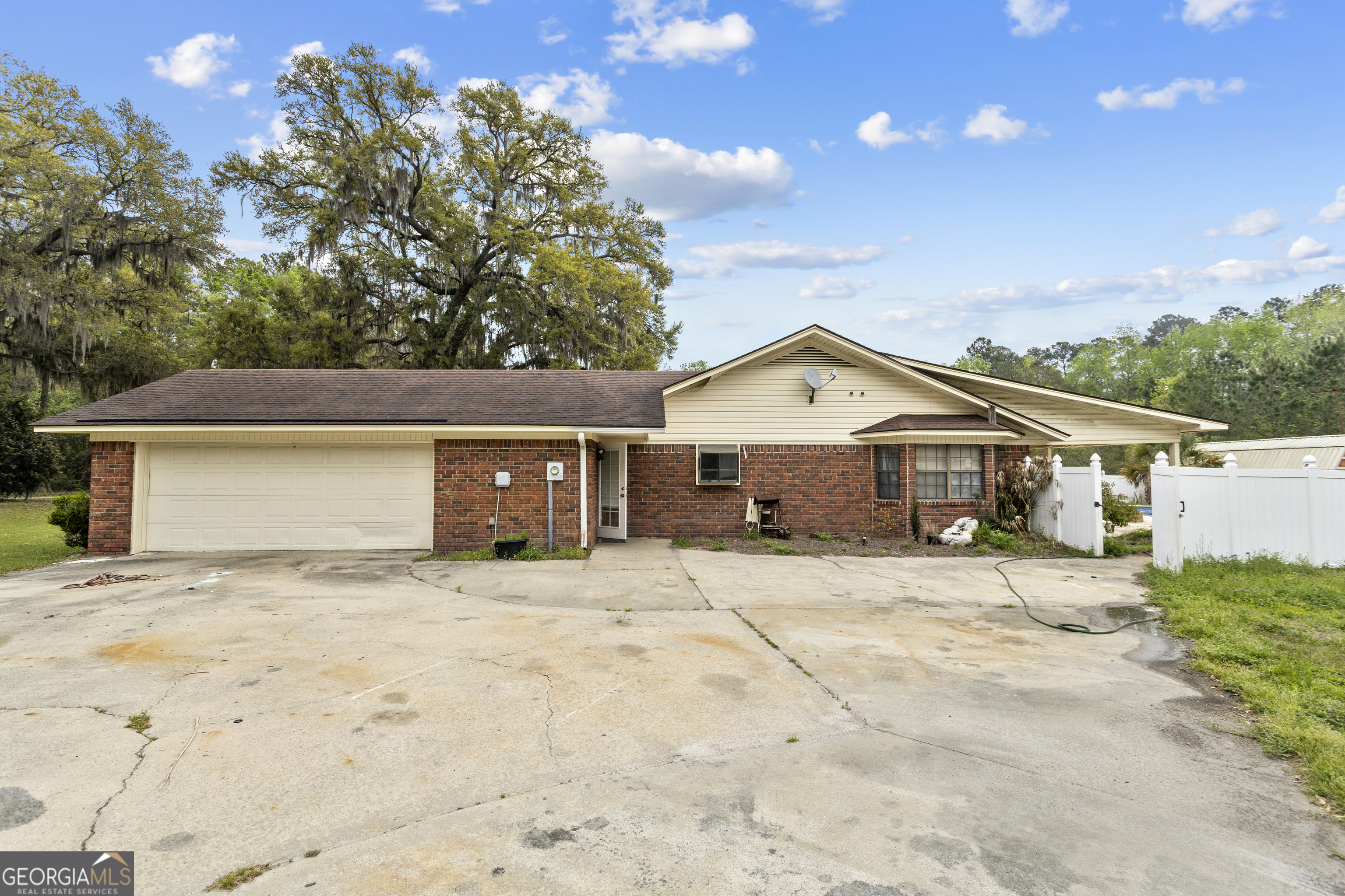 160 Hall Street Hinesville GA 31313