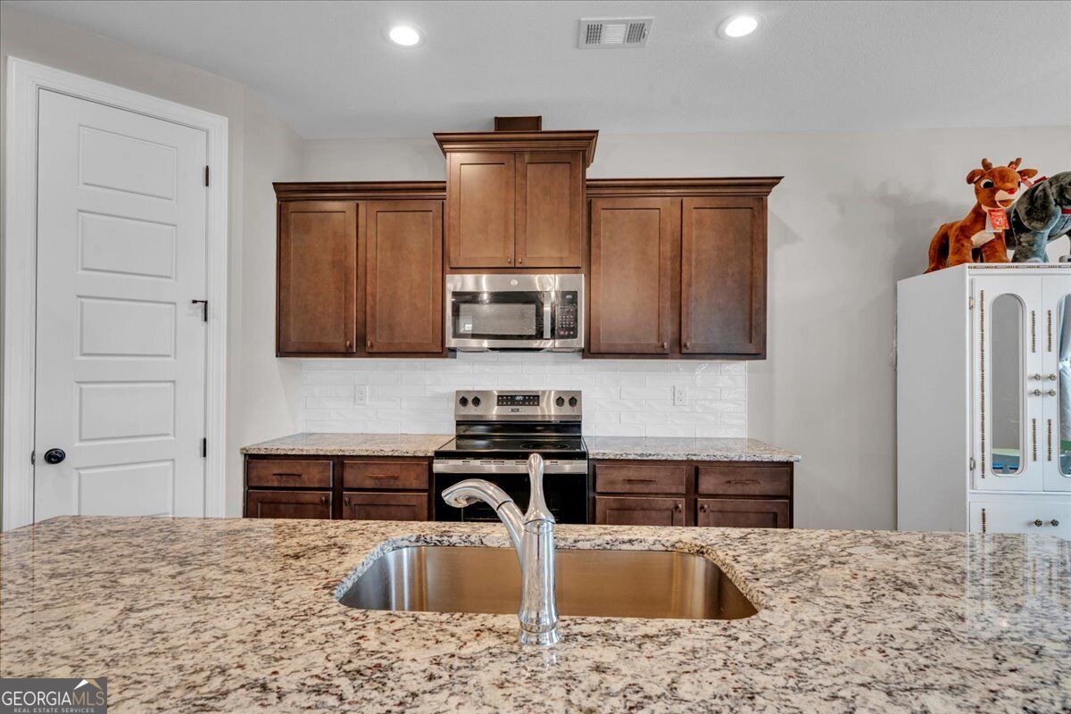 508 Otters Ridge Drive Kathleen GA 31047