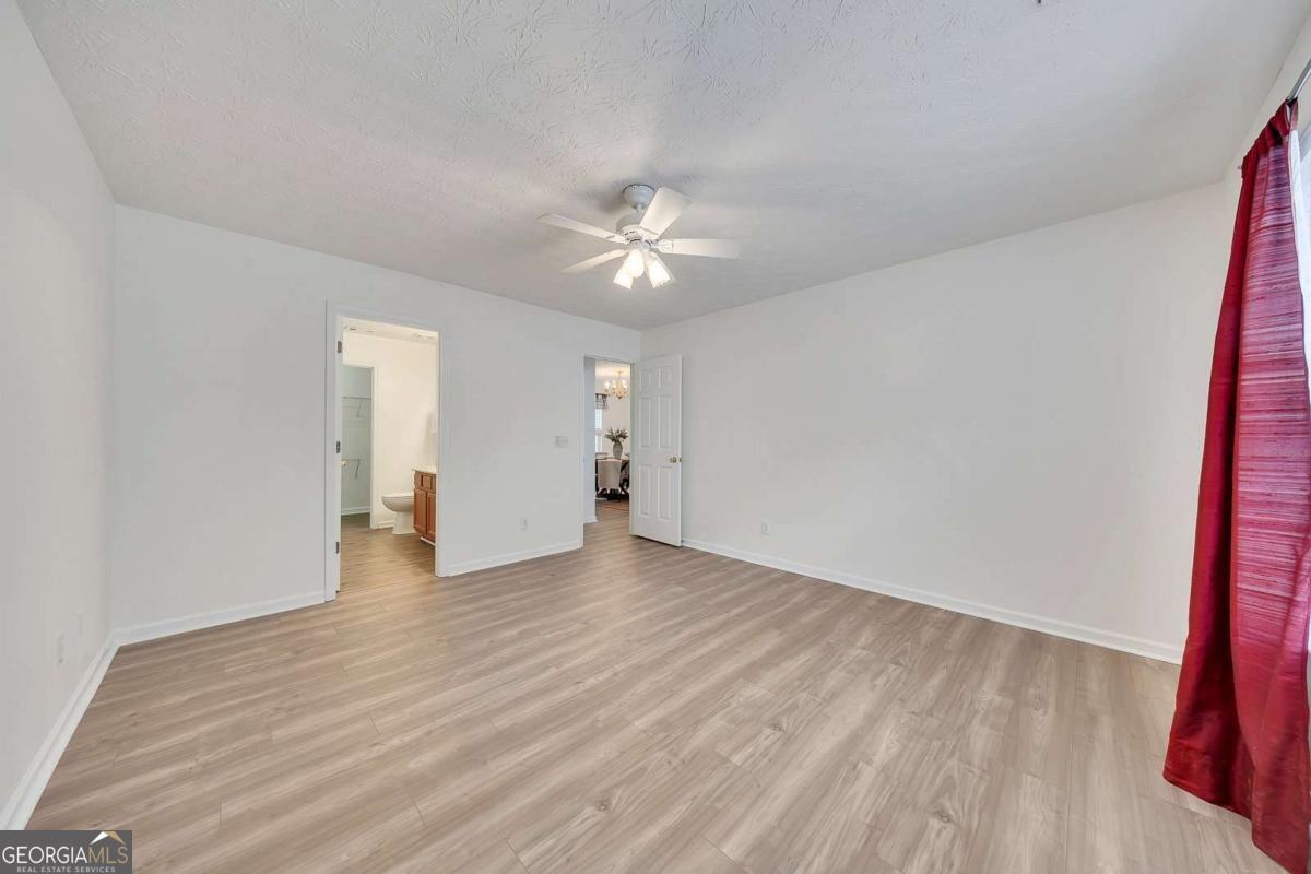 533 W Oaks Drive Woodstock GA 30188