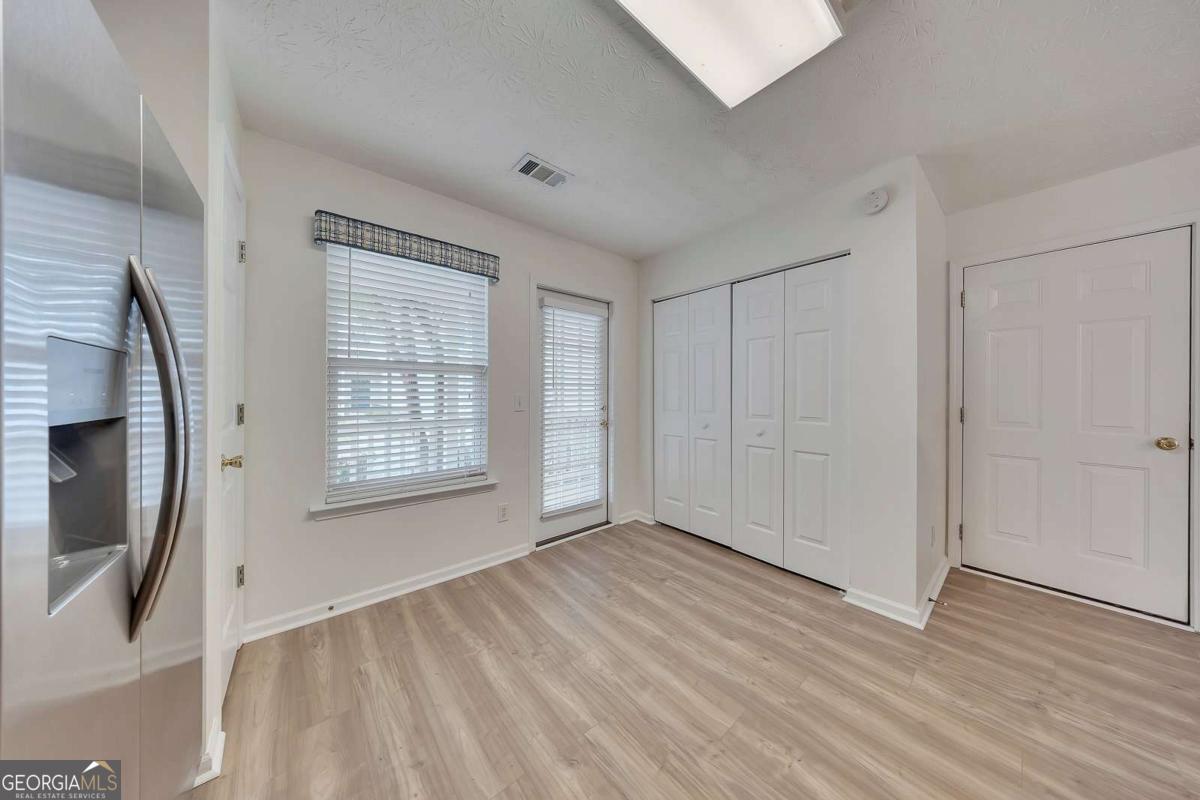 533 W Oaks Drive Woodstock GA 30188