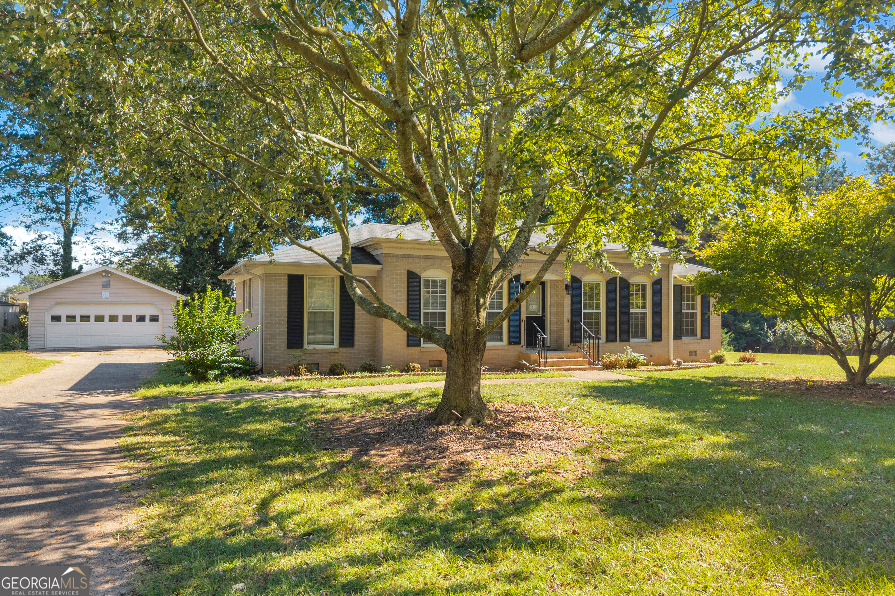 123 Gilmer Street Lavonia GA 30553