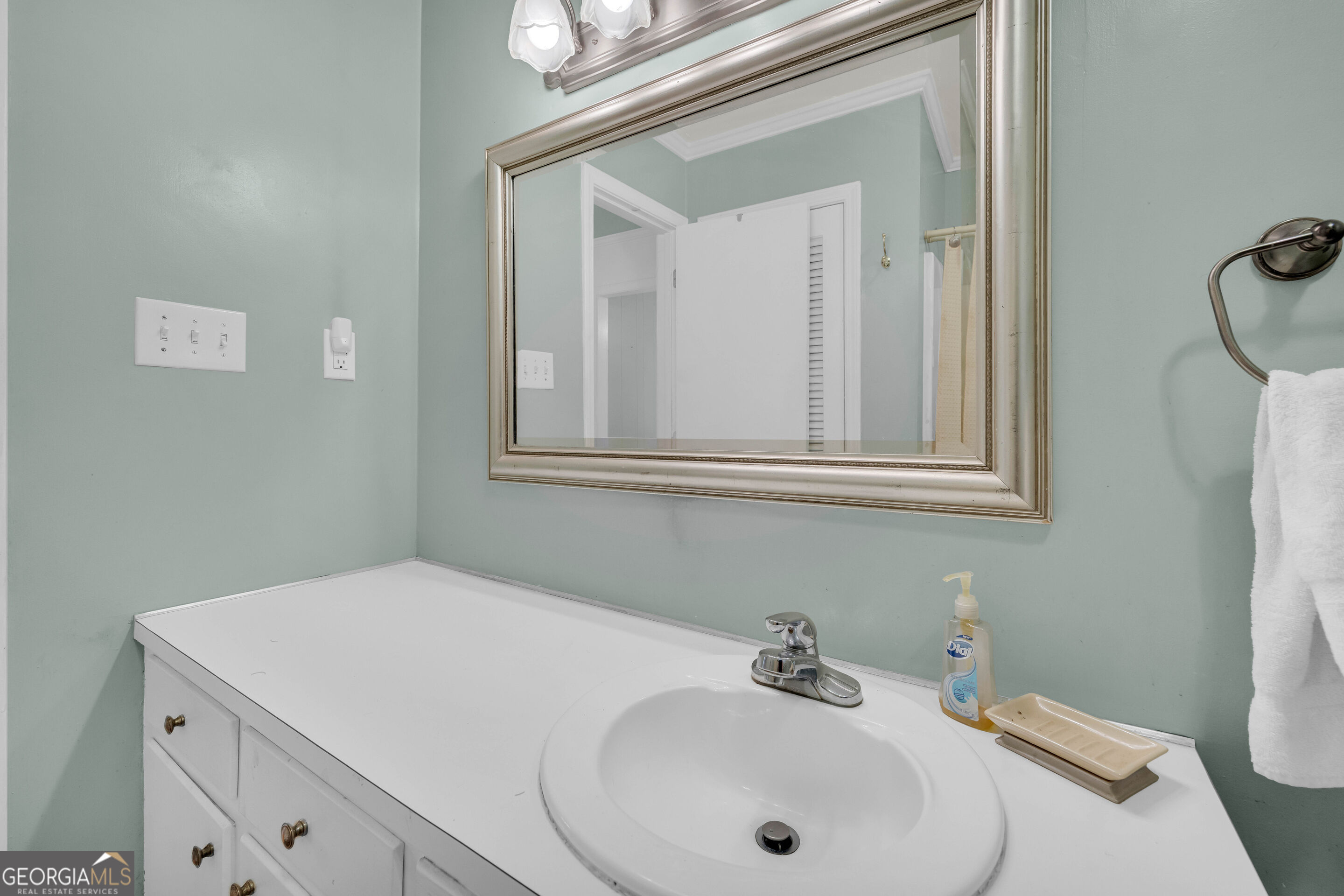 123 Gilmer Street Lavonia GA 30553