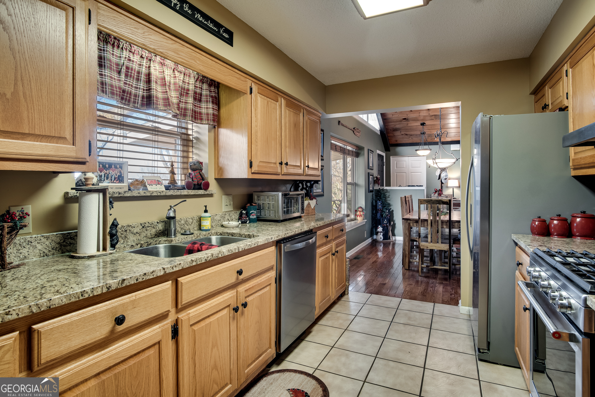 2379 Ridgepole Drive Sky Valley GA 30537