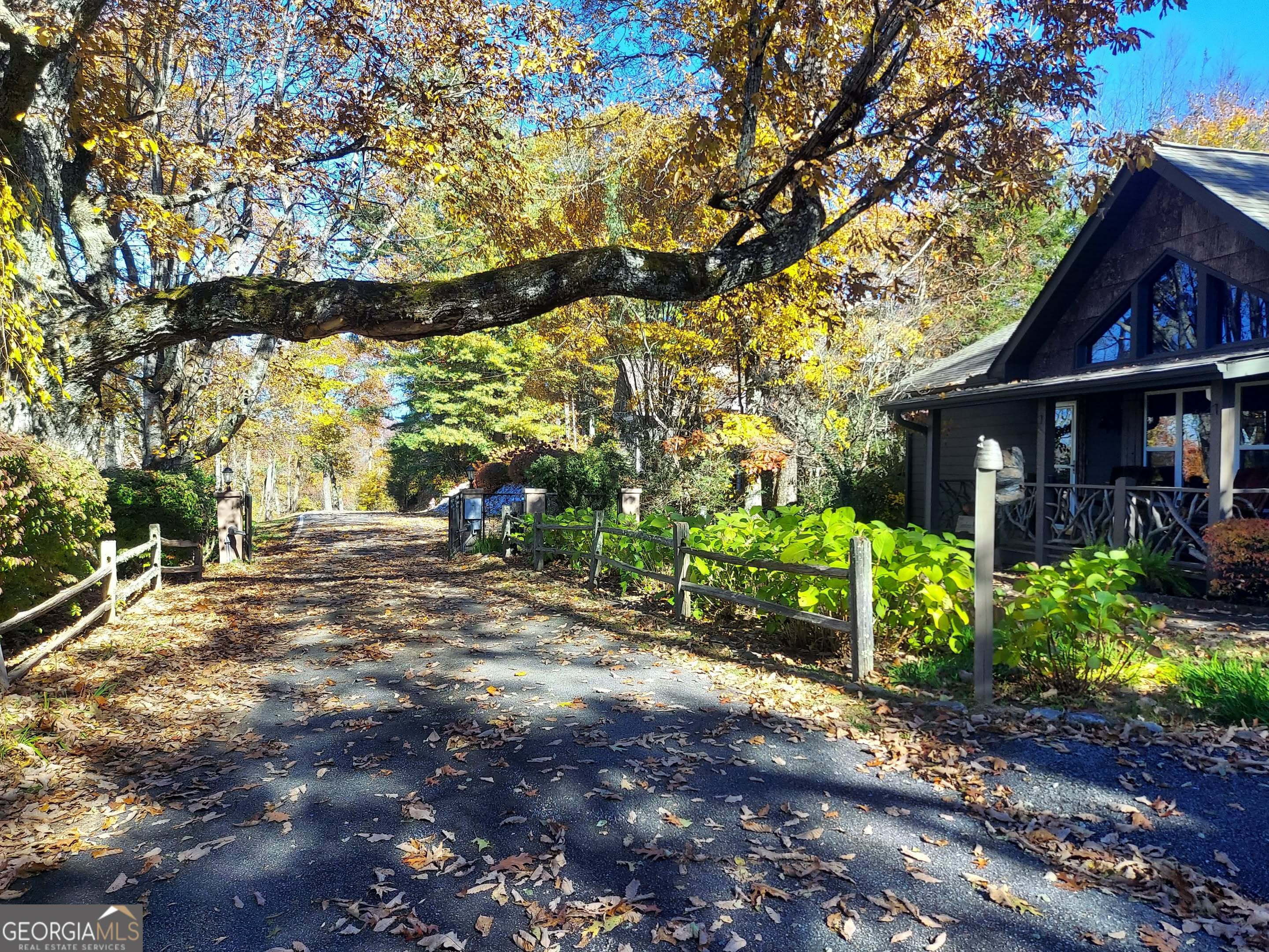 2379 Ridgepole Drive Sky Valley GA 30537