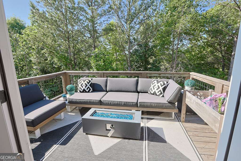 119 Dazzling Court Dallas GA 30132