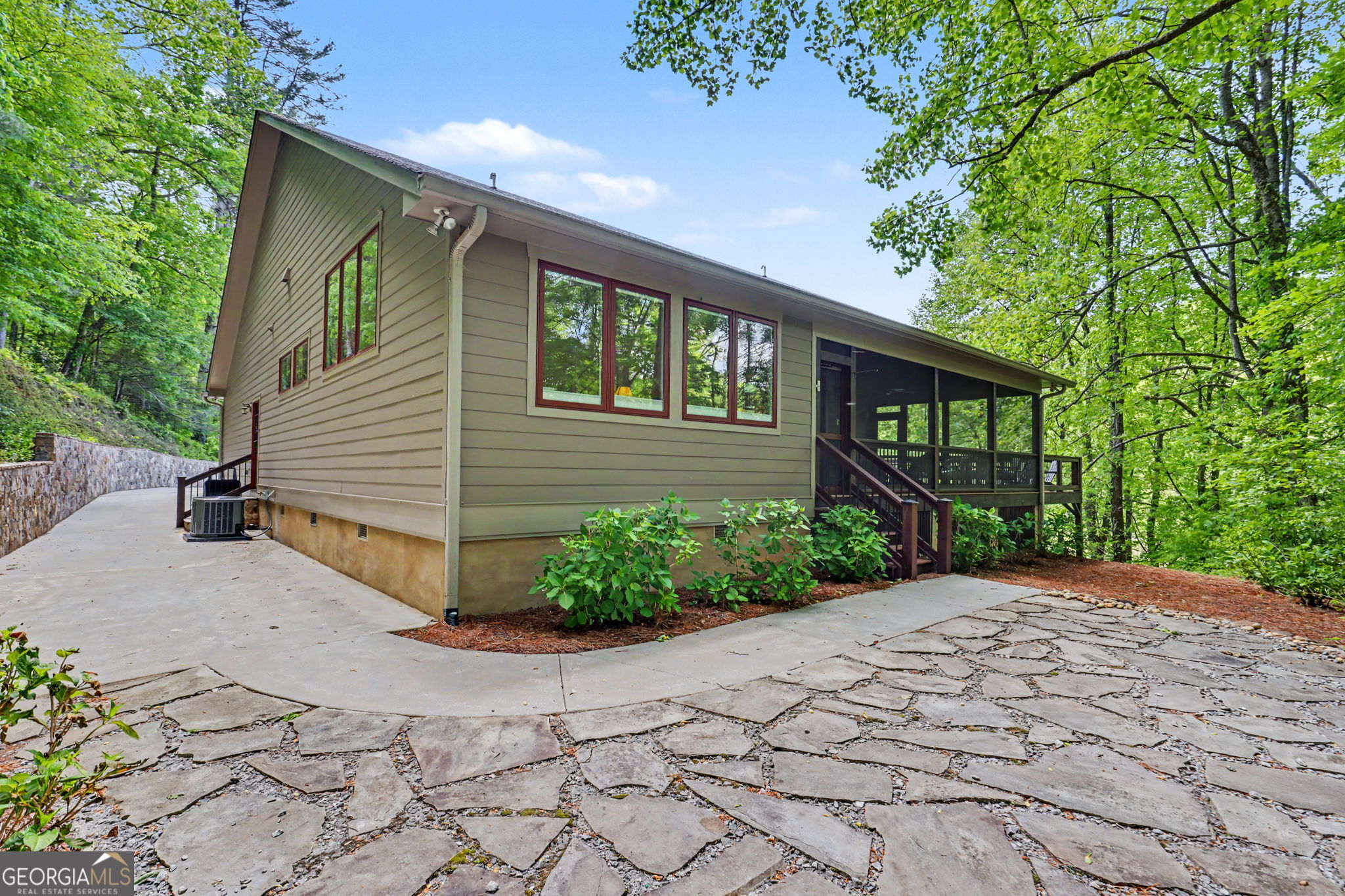712 Mellie Keener Road Clayton GA 30525