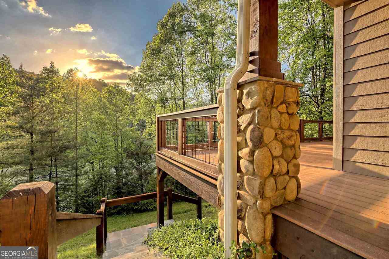 712 Mellie Keener Road Clayton GA 30525