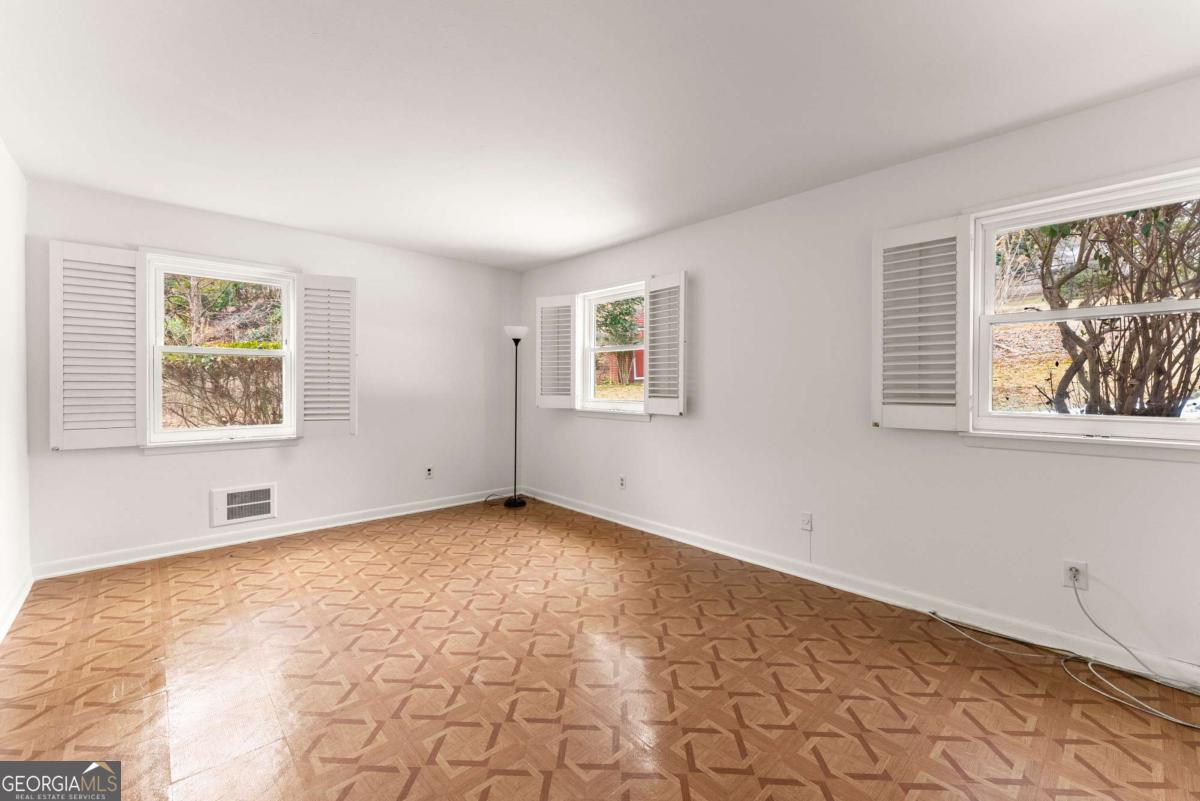 1002 Dixon Drive Gainesville GA 30501