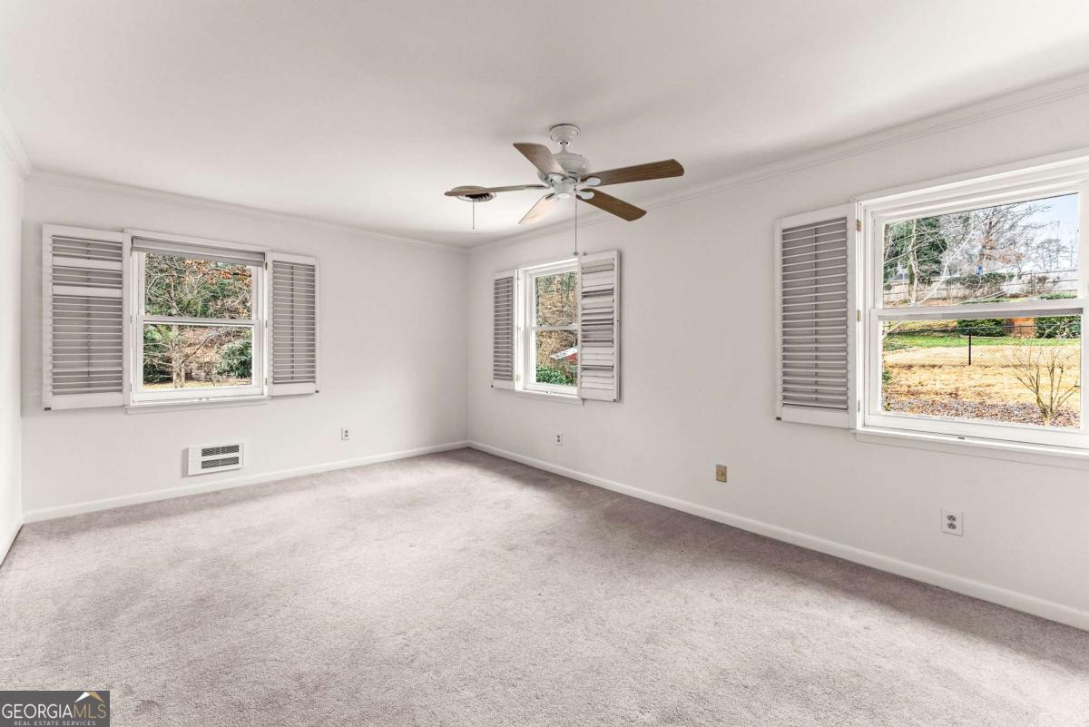 1002 Dixon Drive Gainesville GA 30501