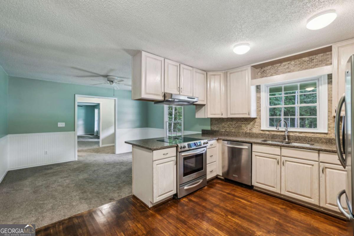 4645 Shallowford Road Roswell GA 30075