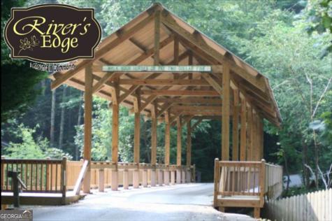 394 Blackberry Circle Ellijay GA 30536