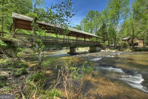 394 Blackberry Circle Ellijay GA 30536