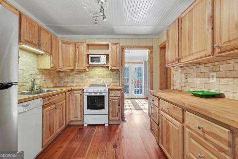 82 Buckeye Lane Clayton GA 30525
