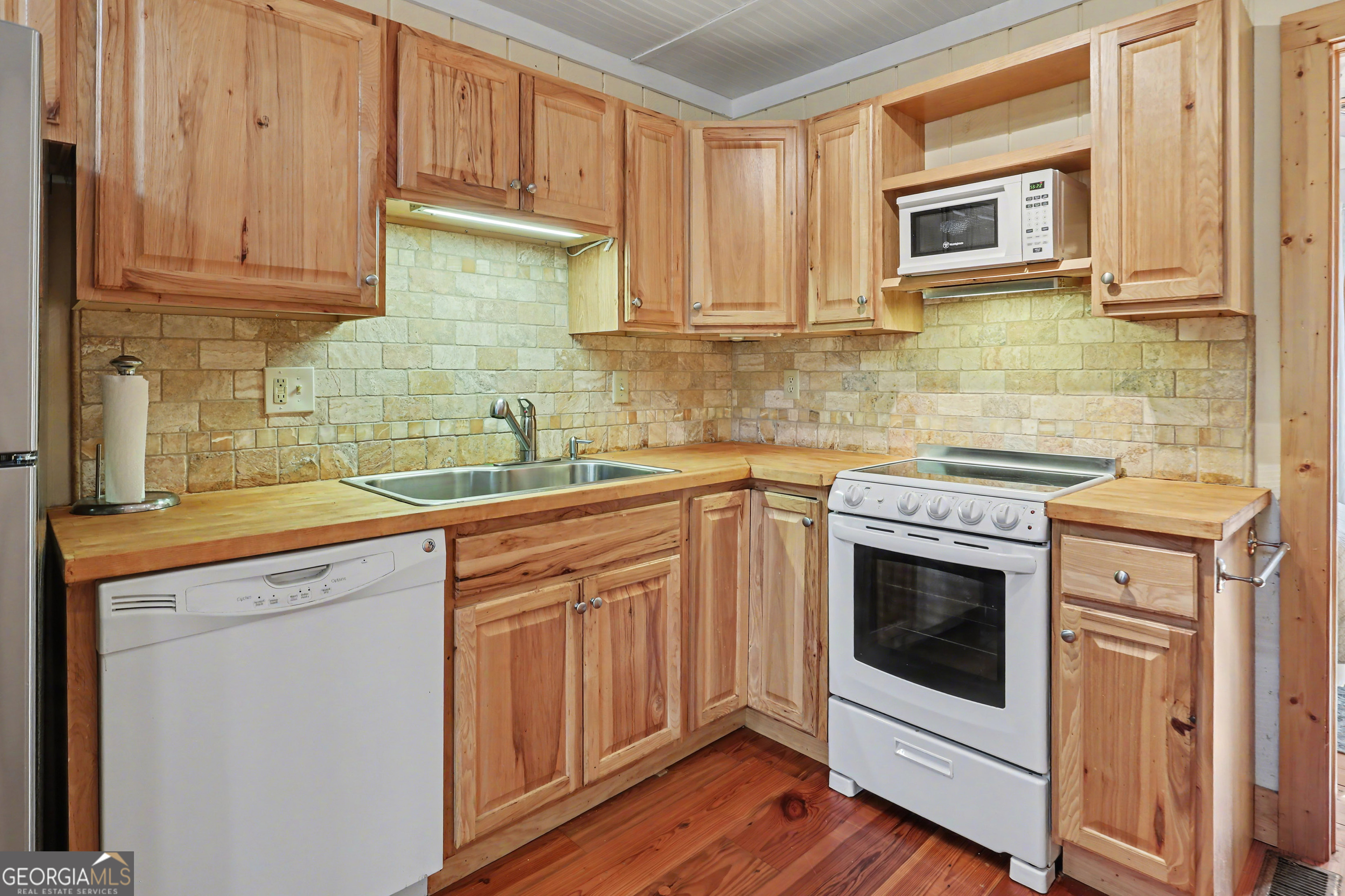 82 Buckeye Lane Clayton GA 30525