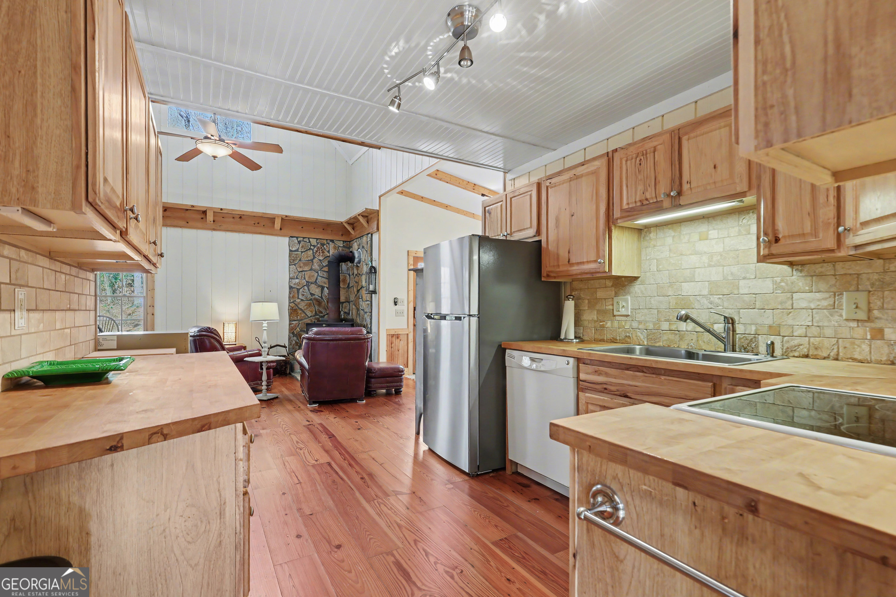 82 Buckeye Lane Clayton GA 30525