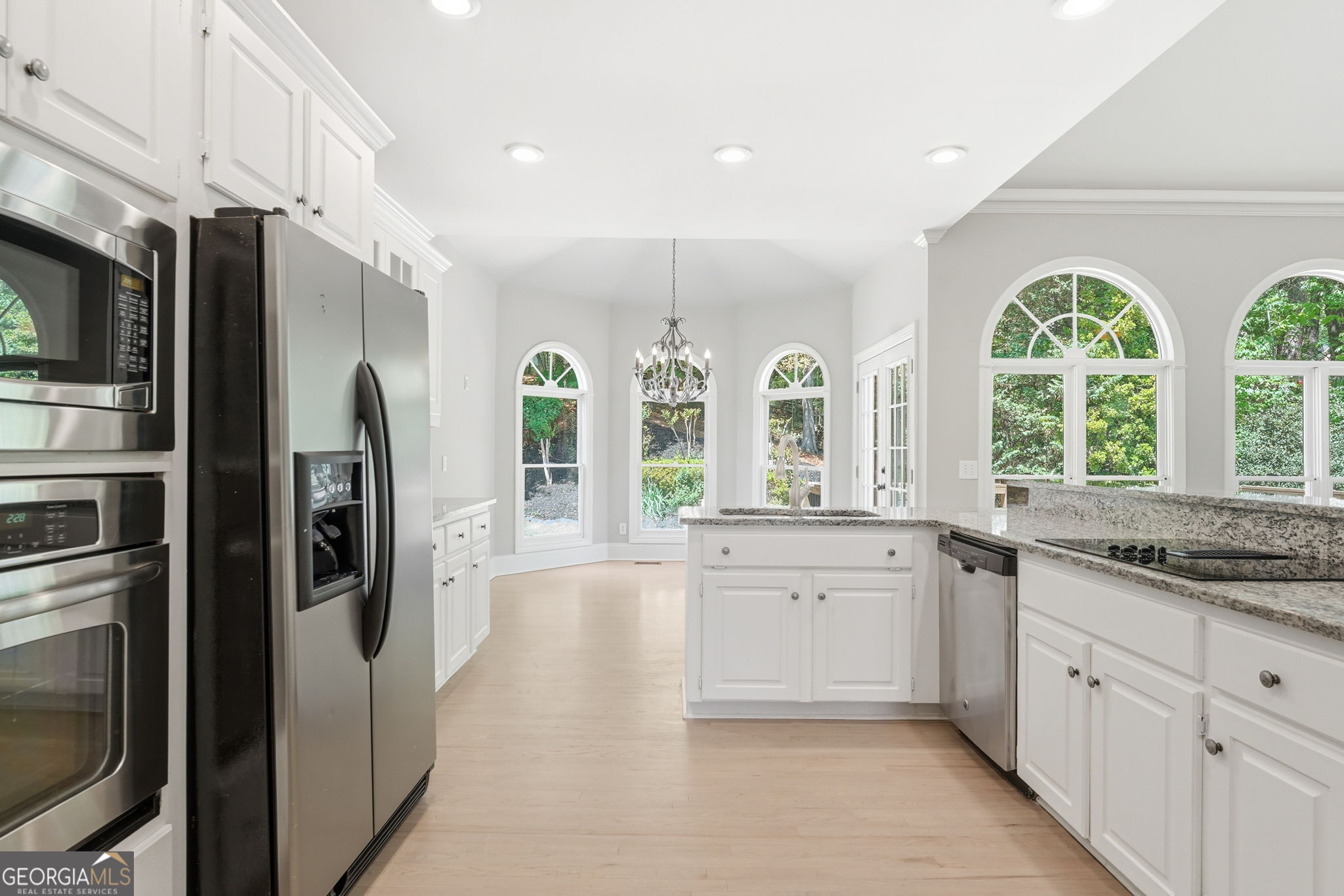 426 Clubview Drive Woodstock GA 30189