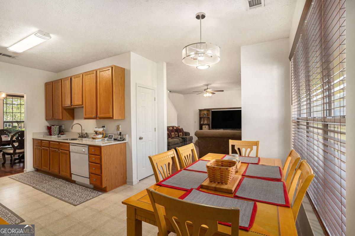 10897 Paladin Drive Hampton GA 30228