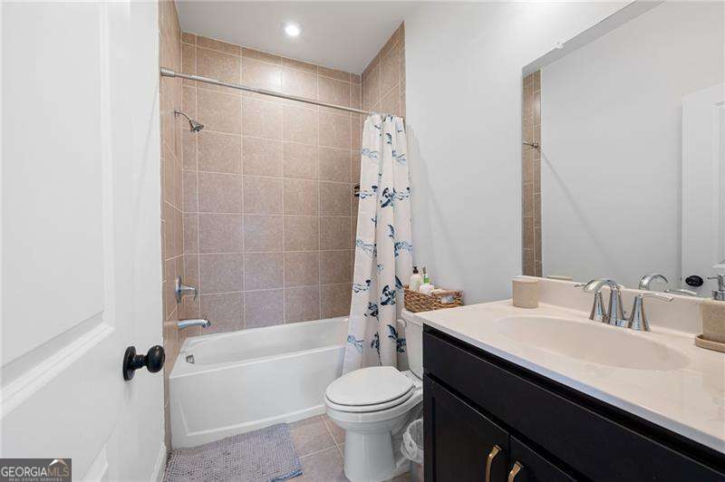 203 Holden Way Woodstock GA 30189