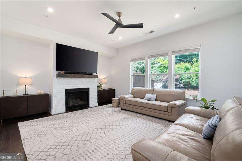 203 Holden Way Woodstock GA 30189