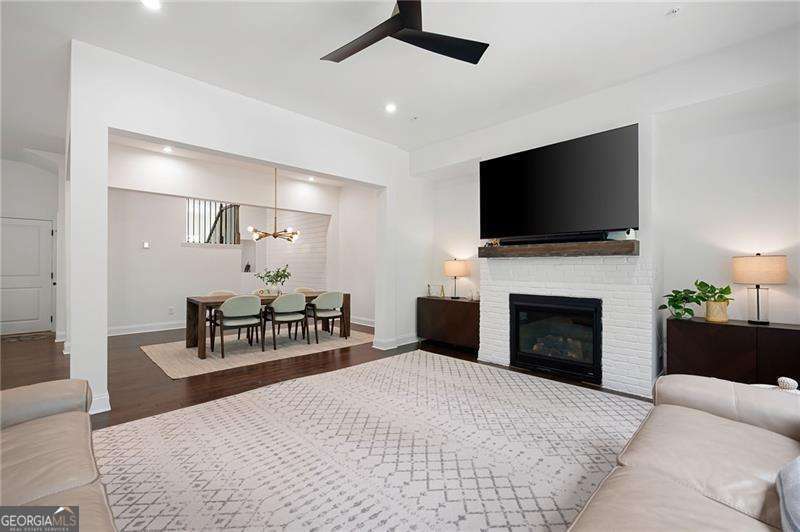 203 Holden Way Woodstock GA 30189