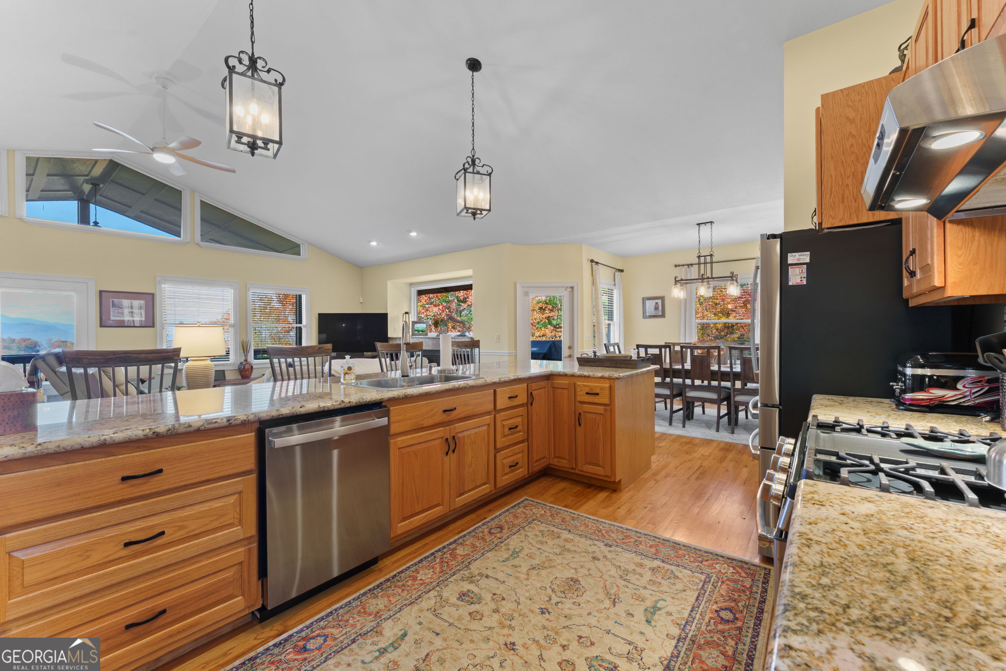 79 Alex Mountain Sky Valley GA 30537