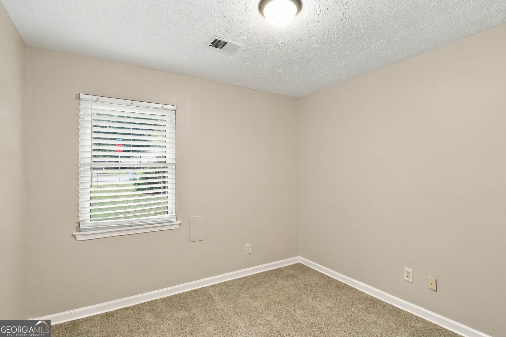 8 Silverwood Drive Newnan GA 30265