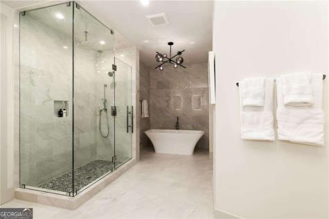 3107 Peachtree Road NE Atlanta GA 30305