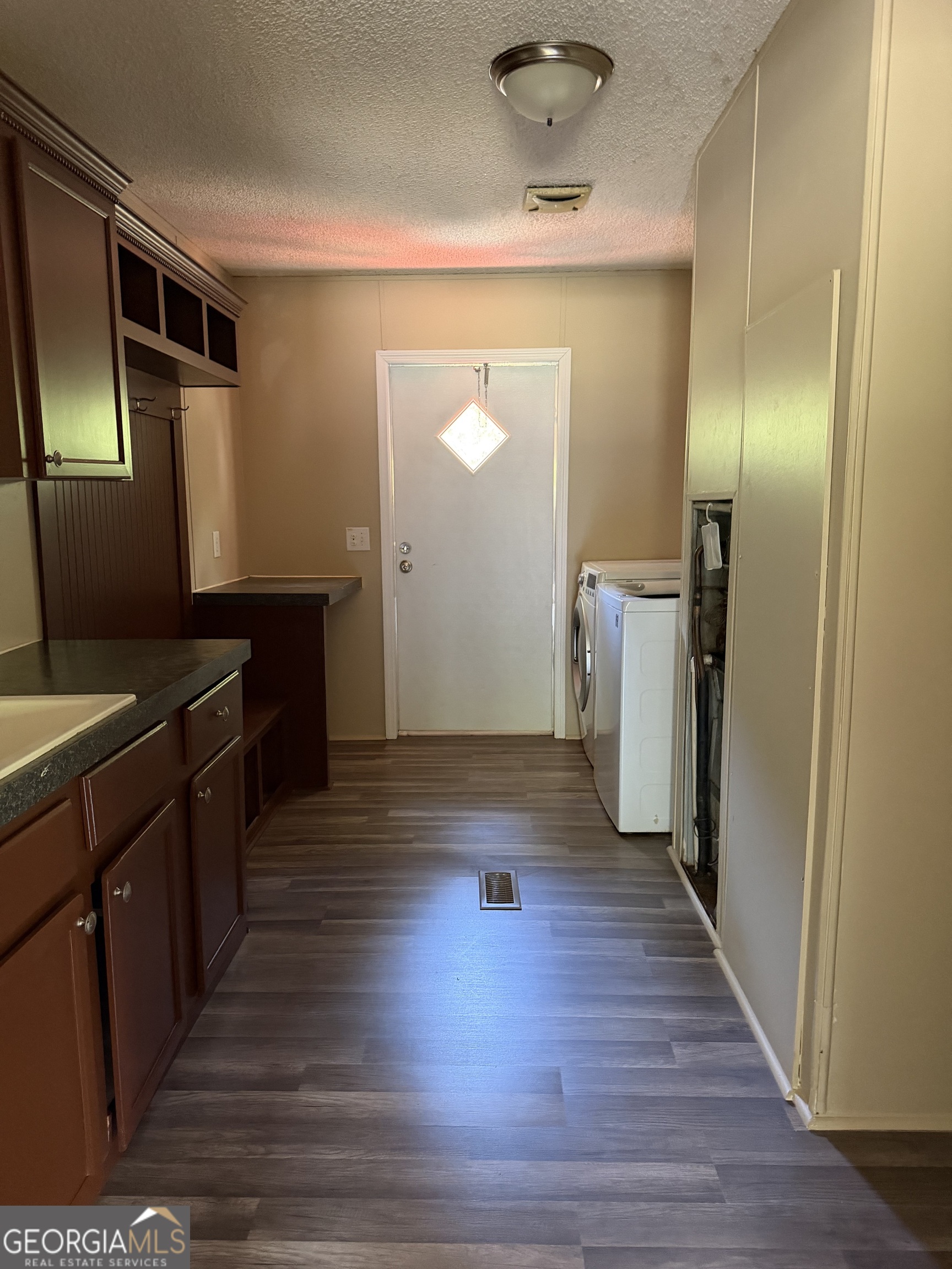 2 Buckboard Trail Jesup GA 31546