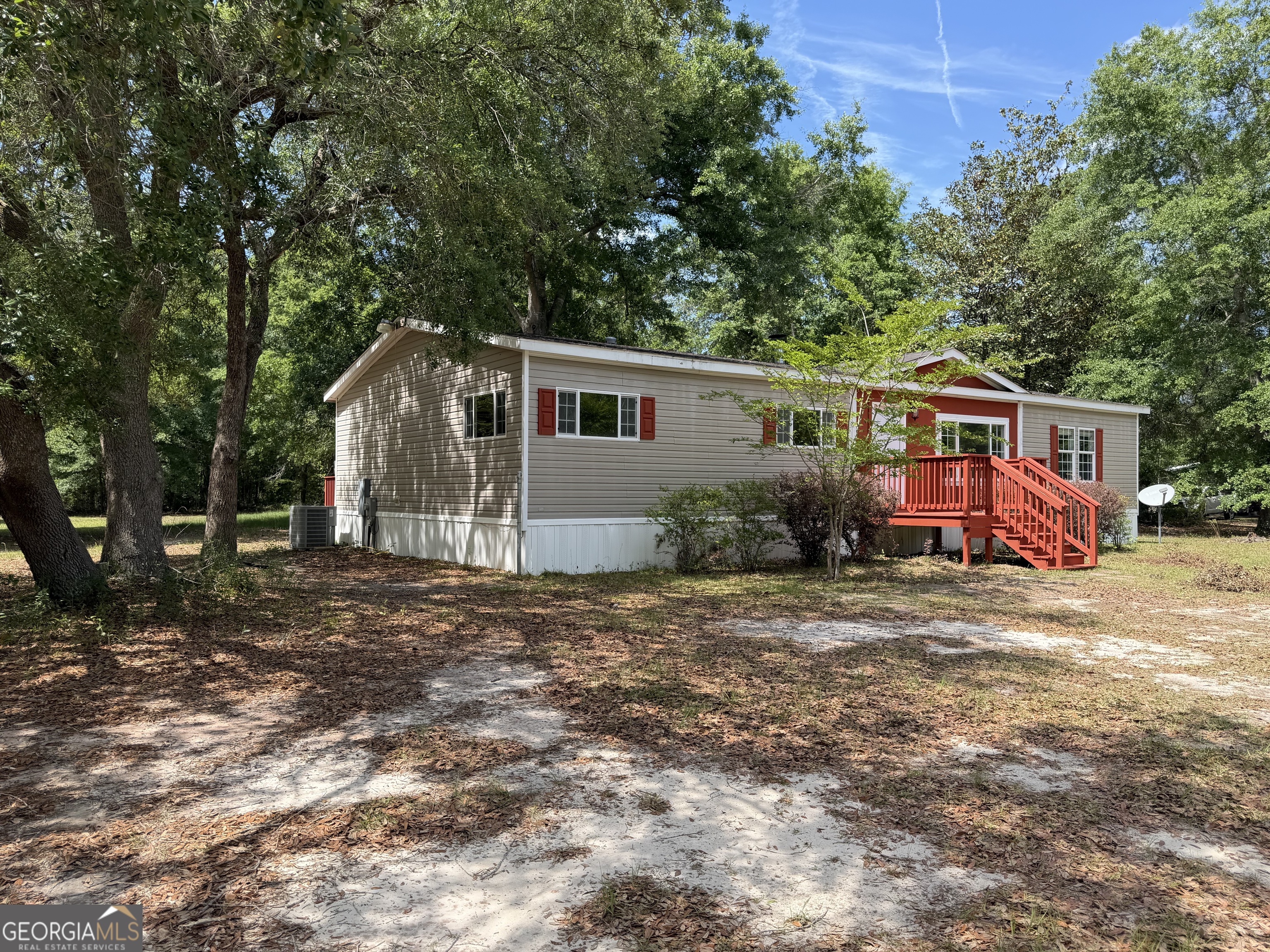 2 Buckboard Trail Jesup GA 31546