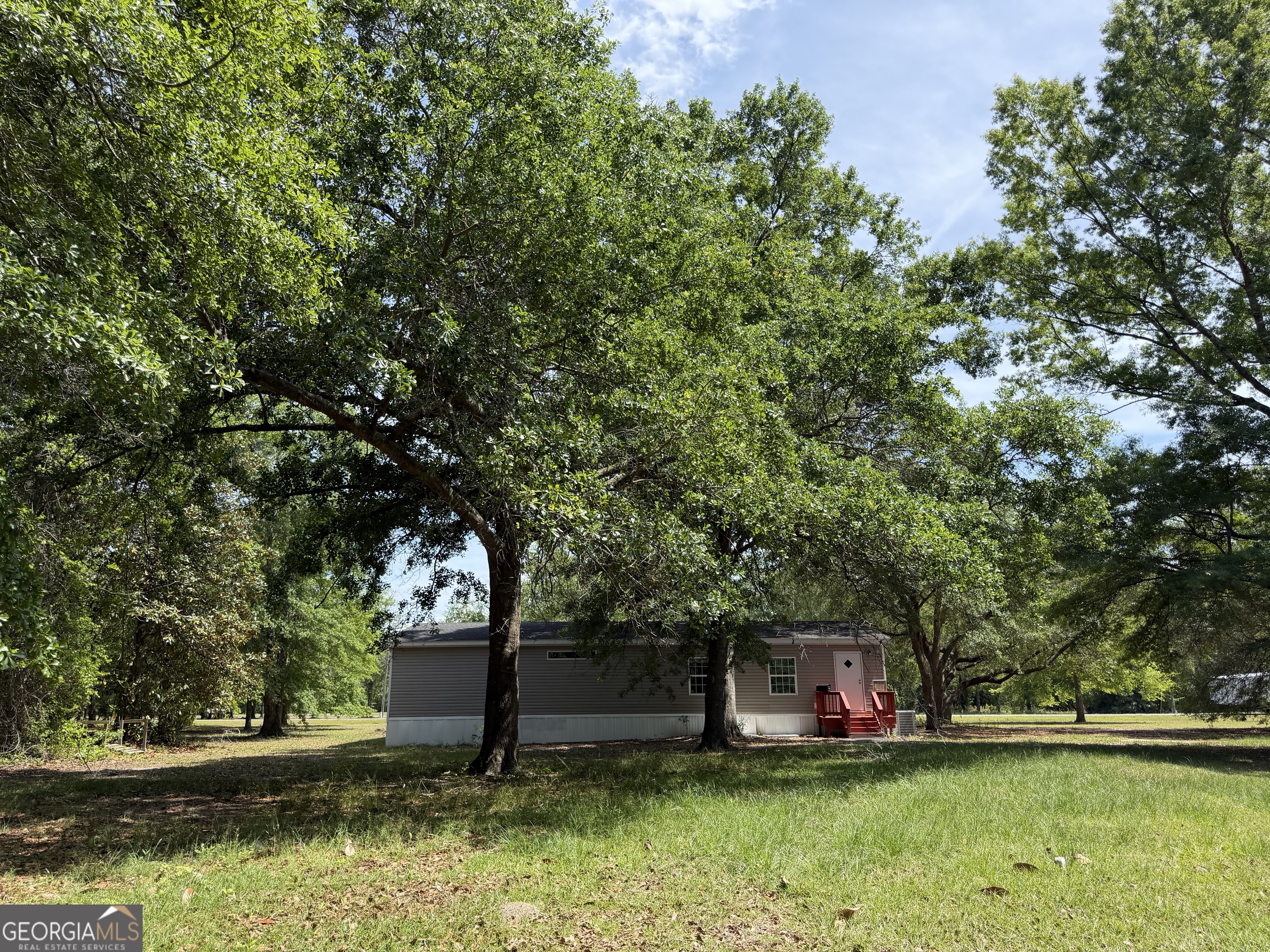 2 Buckboard Trail Jesup GA 31546